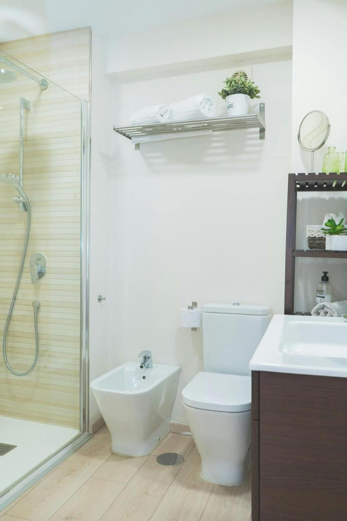 Precioso Apartamento 2 Hab. En Malaga Centro Luaran gambar
