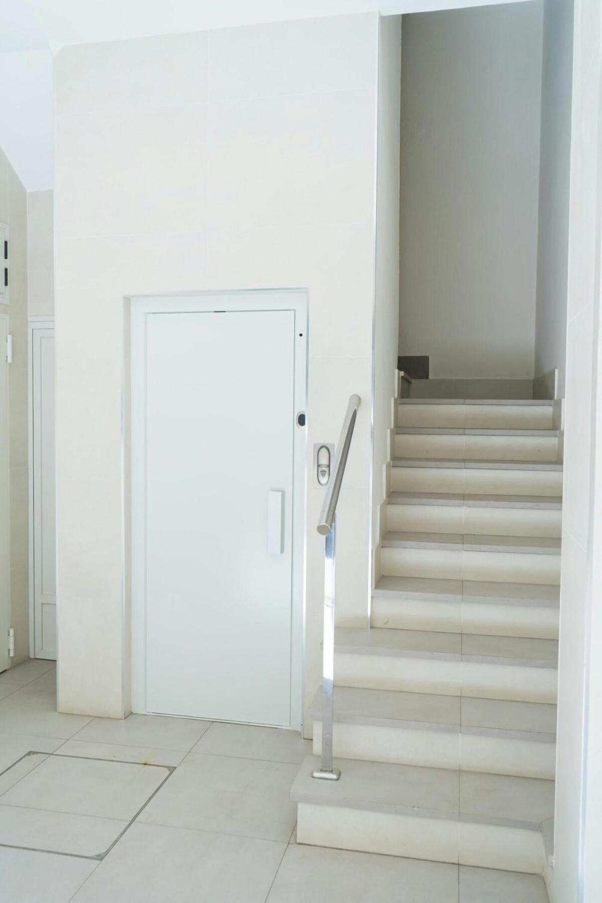 Precioso Apartamento 2 Hab. En Malaga Centro Luaran gambar